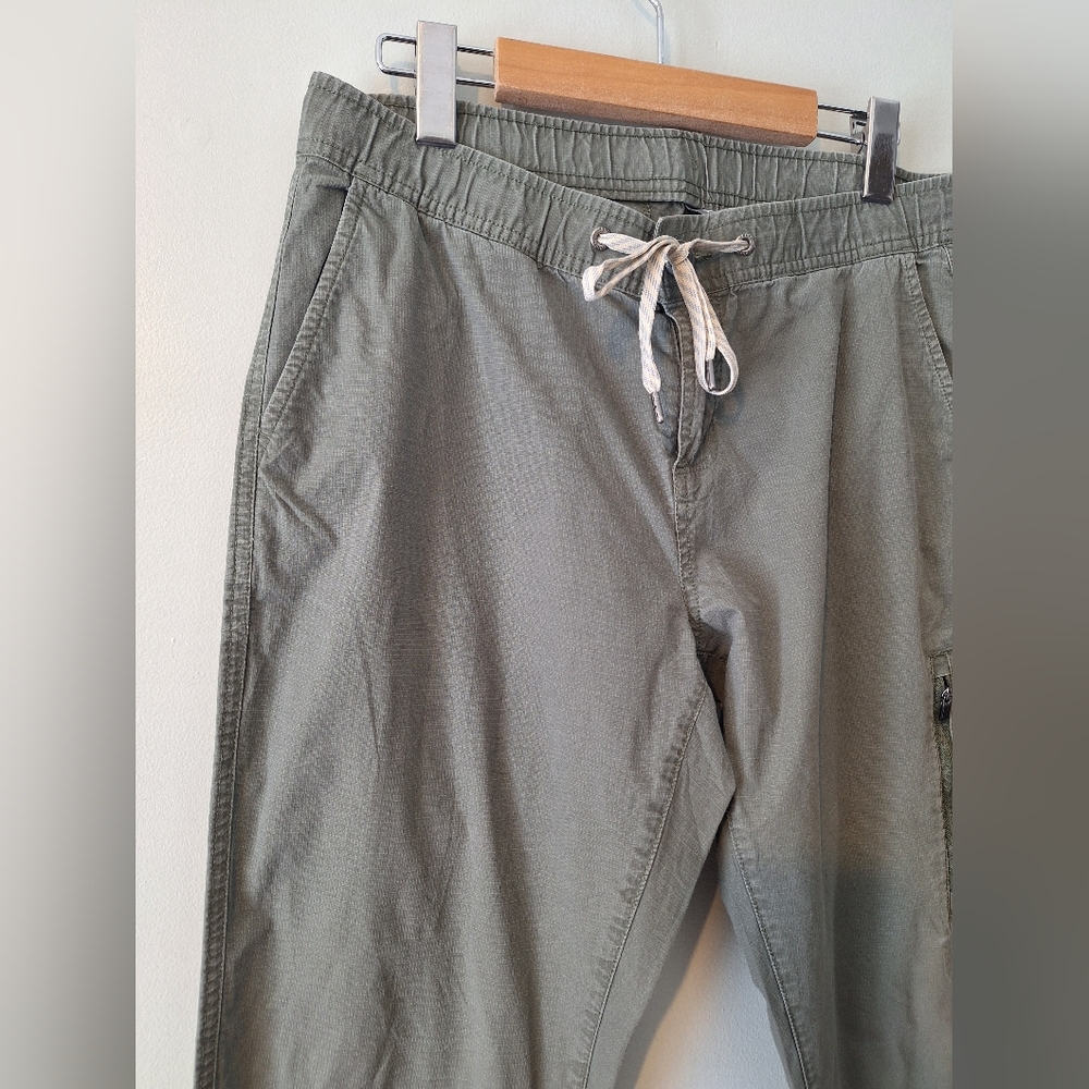 Vuori Women's Ripstop Pants Olive Green - M - Picture 11 of 16
